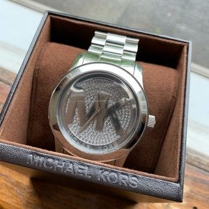 Authentic MICHAEL KORS watch!
